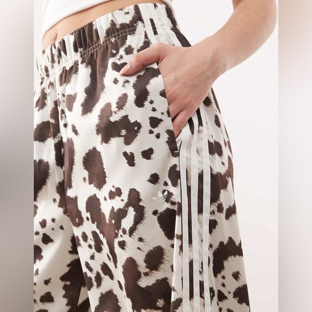 NWT RARE Adidas Originals Satin Wide Leg Animal Cow Print Track Pants 2XS - Picture 5 of 8
